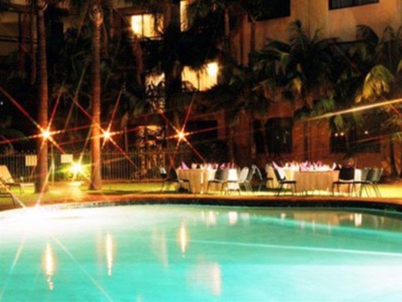 Mermaid Waters Hotel By Nightcap Plus Гоулд Коуст Съоръжения снимка